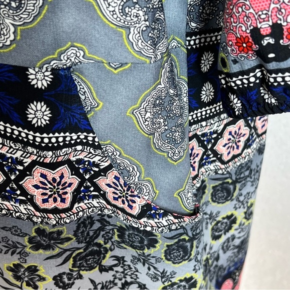 Renee c. Knee length shirt dress with two front pockets size large - Picture 8 of 10